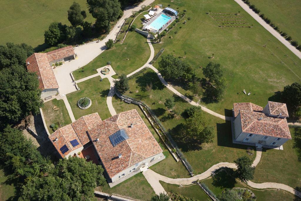 Chambres d'hôtes Domaine de Nazère Avezan Exterior foto
